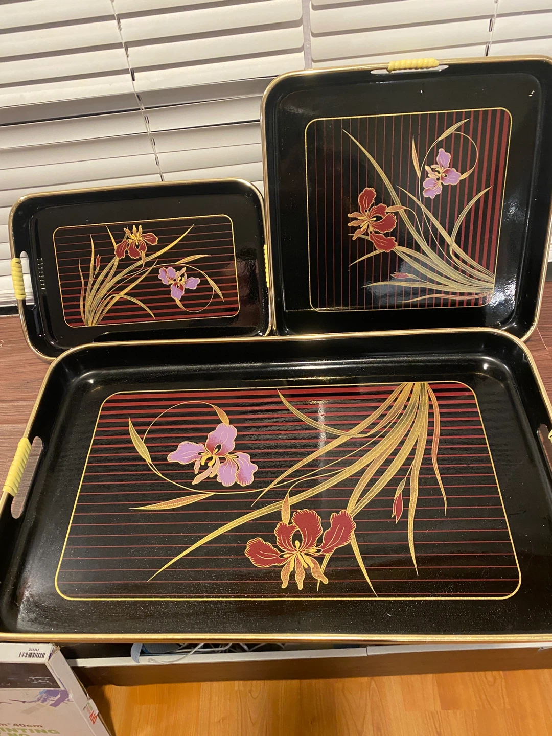 3 Pcs  Vintage Japan  Black Lacquerware Tray Set