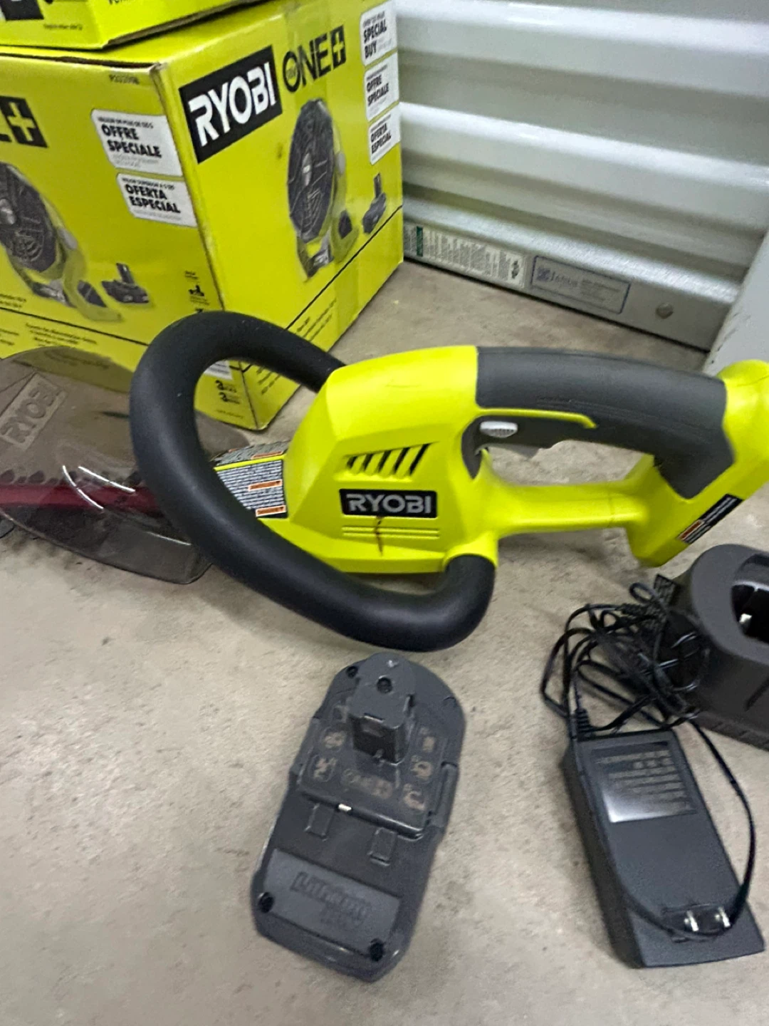 Ryobi ONE+ 18V 8-inch Grass Shear and Shrubber Trimmer. - photo 3