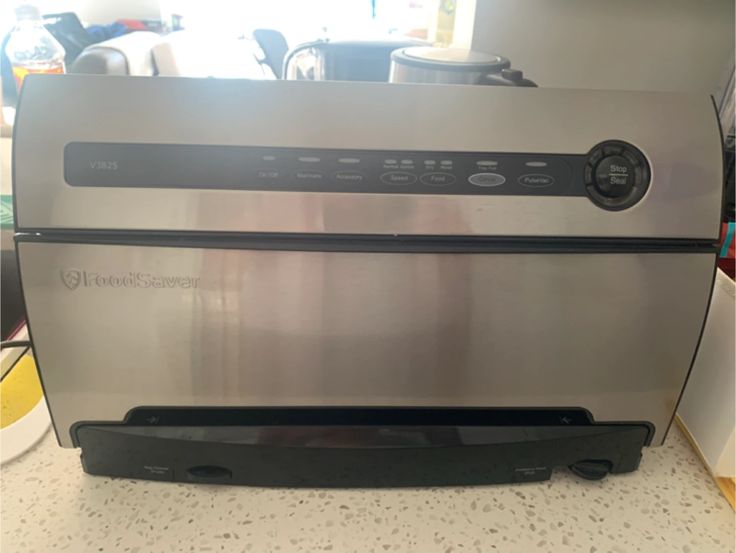 FoodSaver V3825 Vacuum Sealing System with Rolls