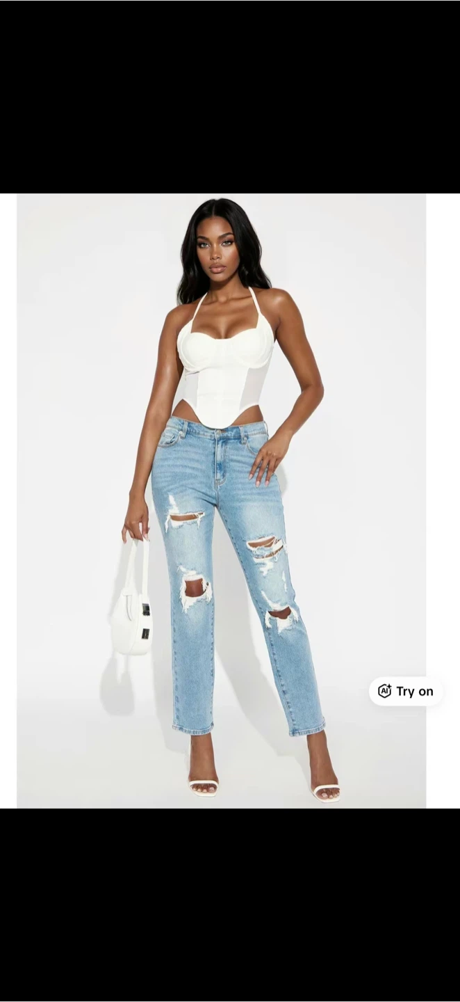 Women's Light Wash Distressed Boyfriend Jeans - photo 2