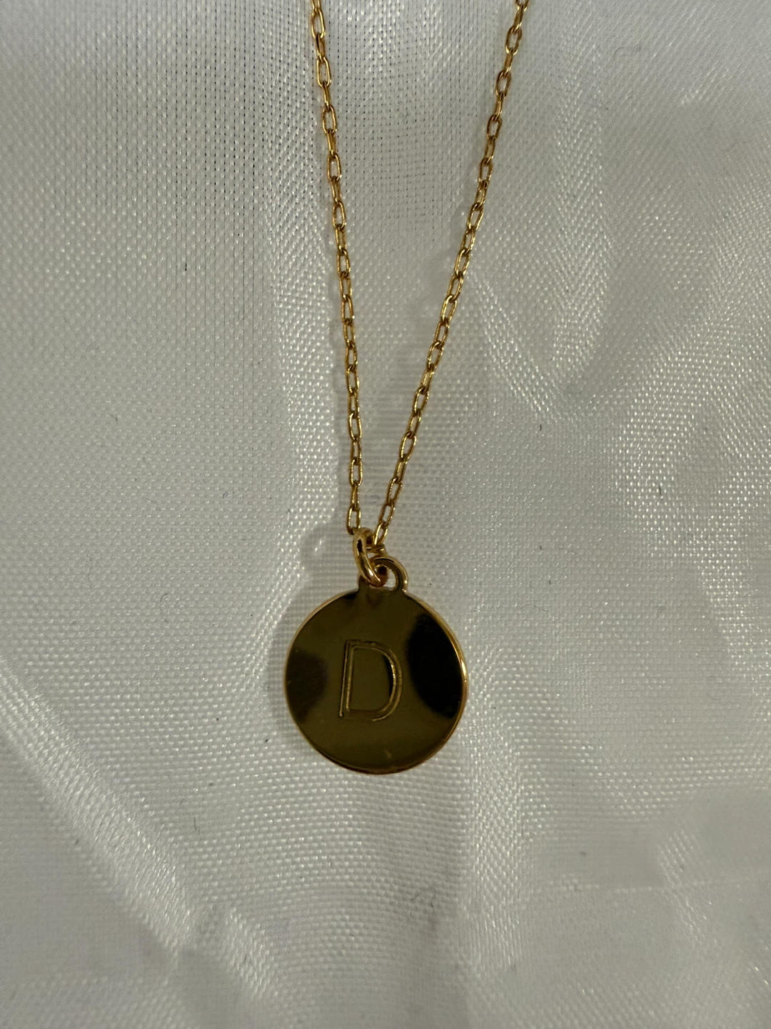 Gold Chain Necklace with "D" Pendant - photo 3
