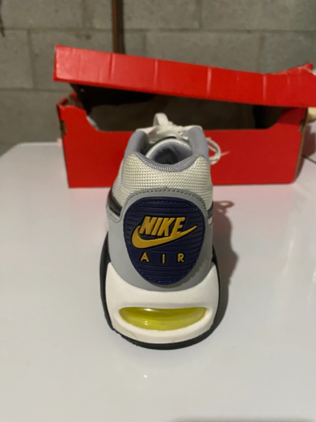 Nike Air Max Men's Running Shoes Great Condition - photo 3