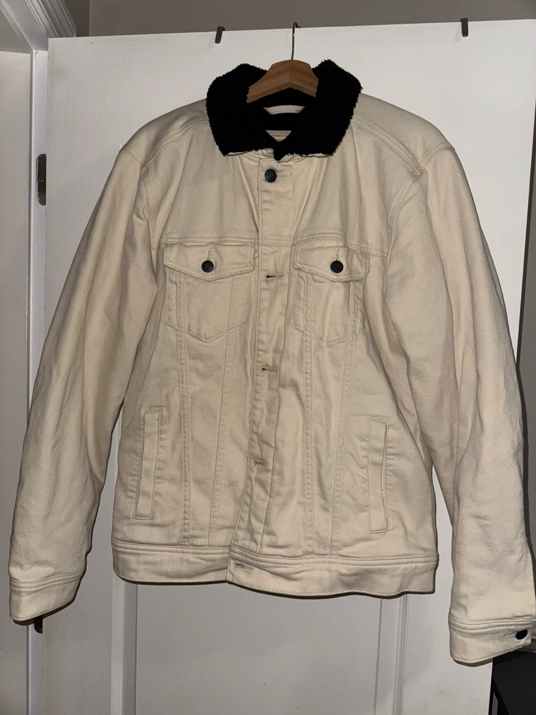 Hollister Sherpa Lined Denim Jacket - Beige