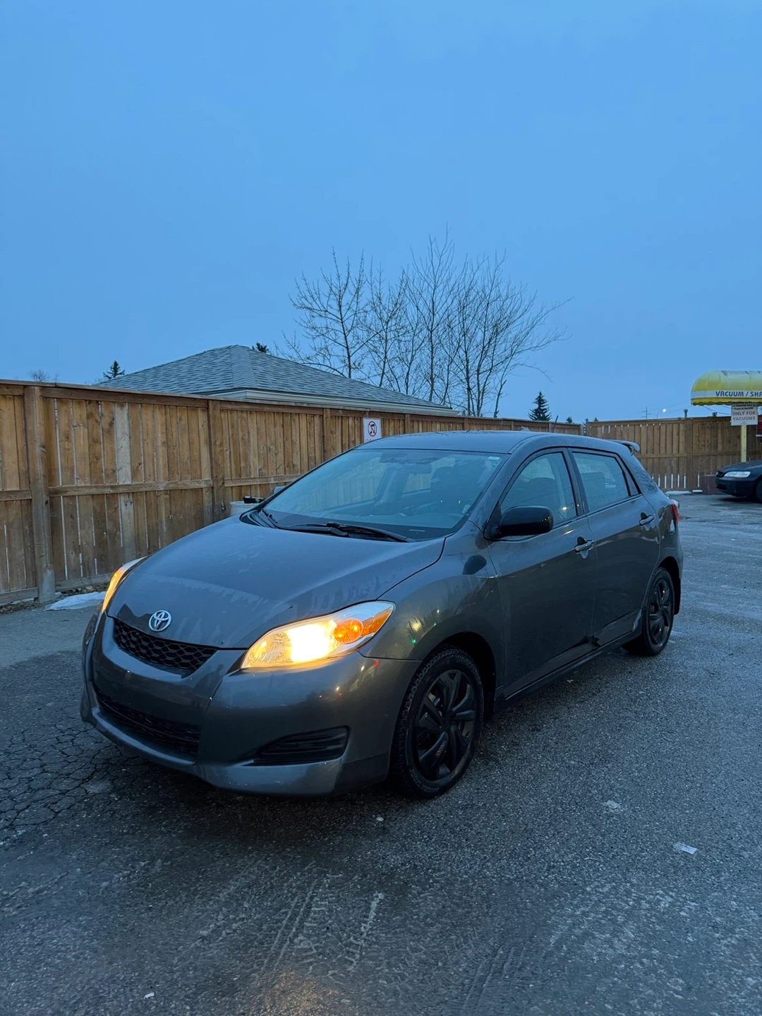 Toyota matrix - photo 2