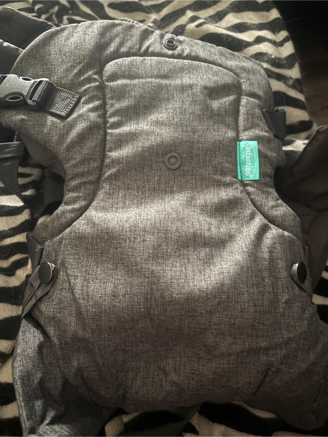 Infantino Flip 4-in-1 Convertible Baby Carrier - photo 4