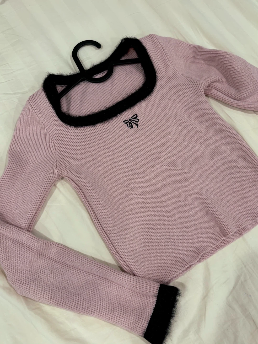 Pink Sweater - photo 3