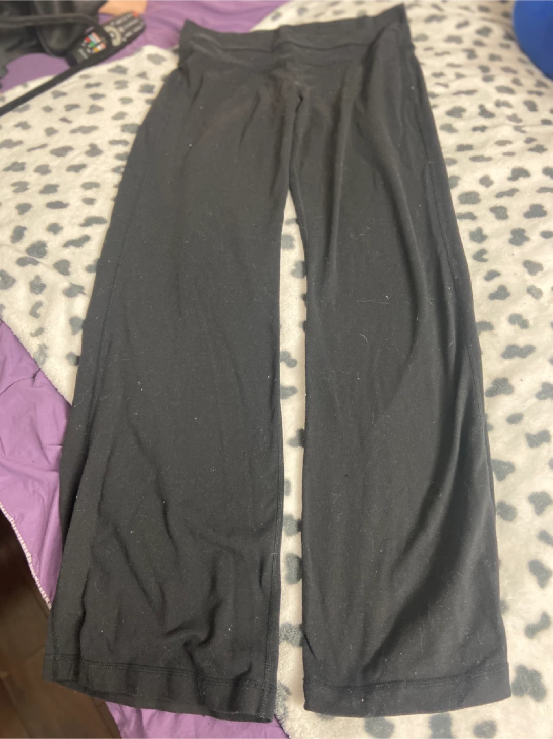 Lululemon Black Flare Yoga Pants Size 12 - photo 3