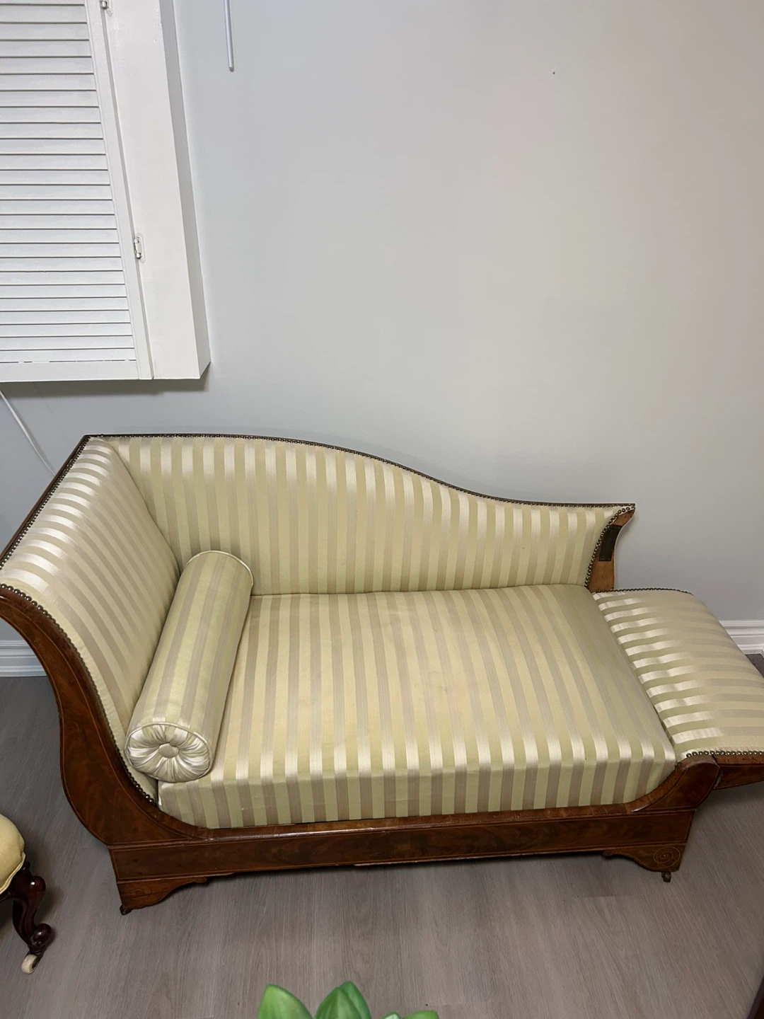 Antique furniture - photo 2