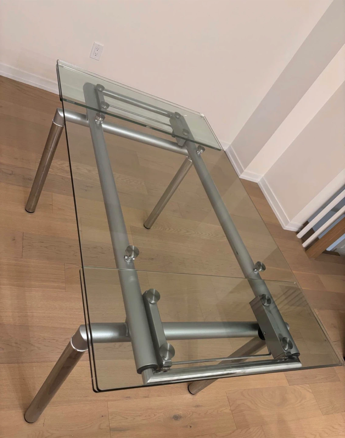 Structube Europa Extendable Dining Table