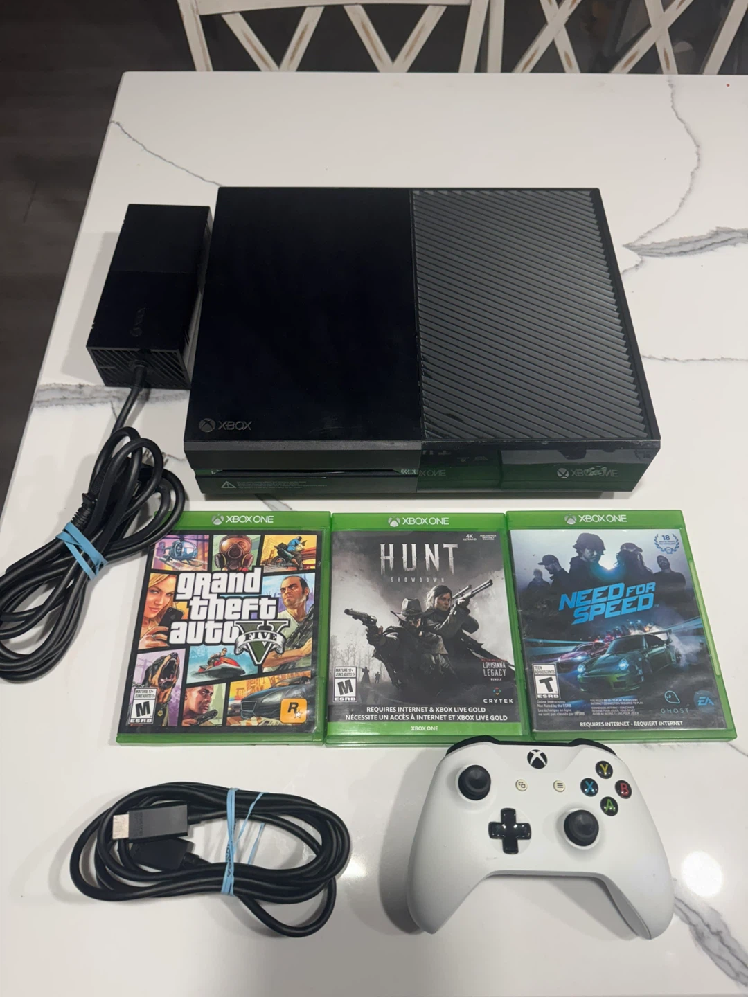 Xbox One Console Bundle with GTA 5, Hunt, and Need For Speed