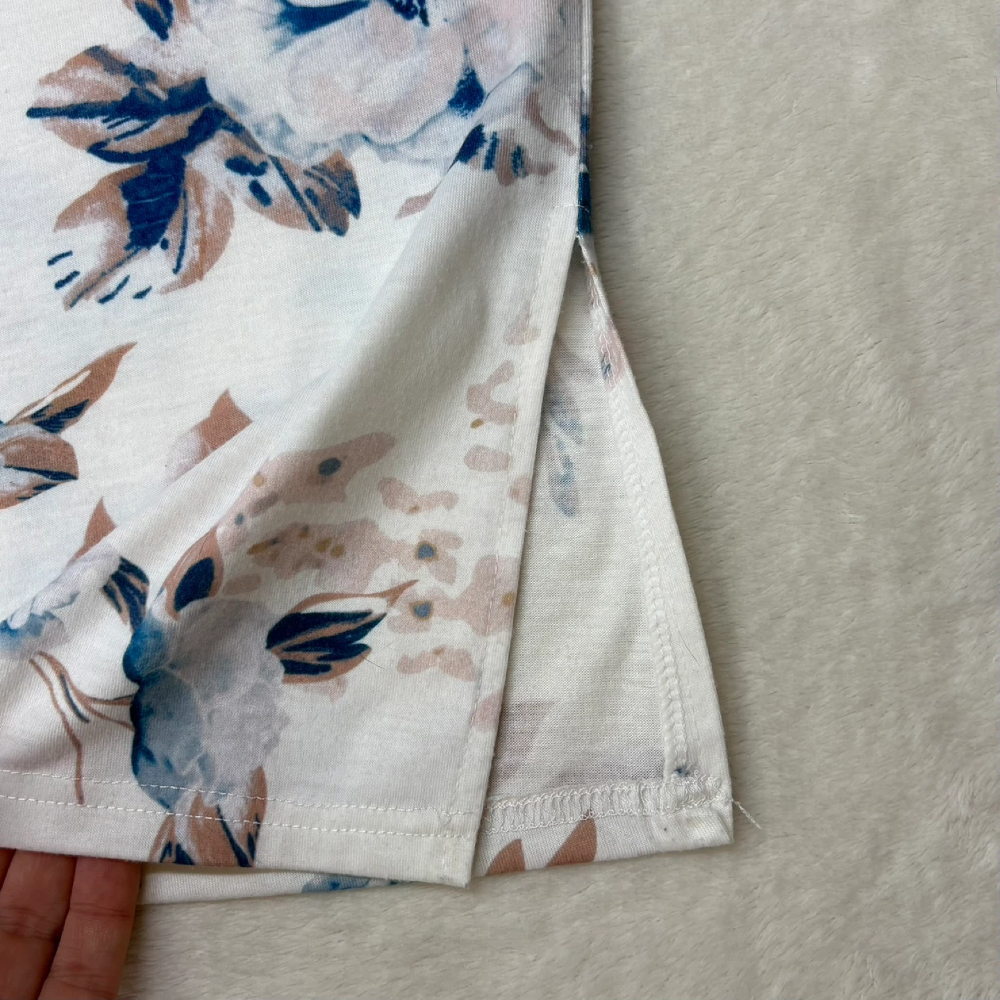 Dreamlascar White Blue Floral Lace Cap Sleeve V Neck Top Size S - photo 5