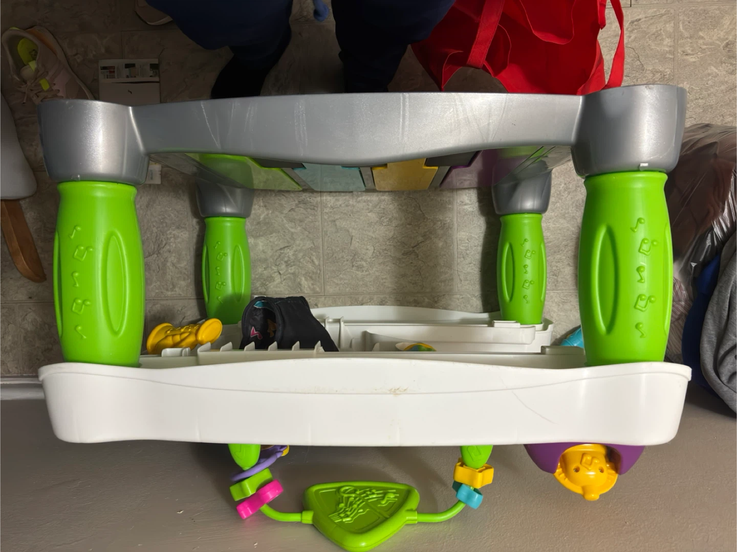 Fisher-Price Laugh & Learn Activity Table - photo 2