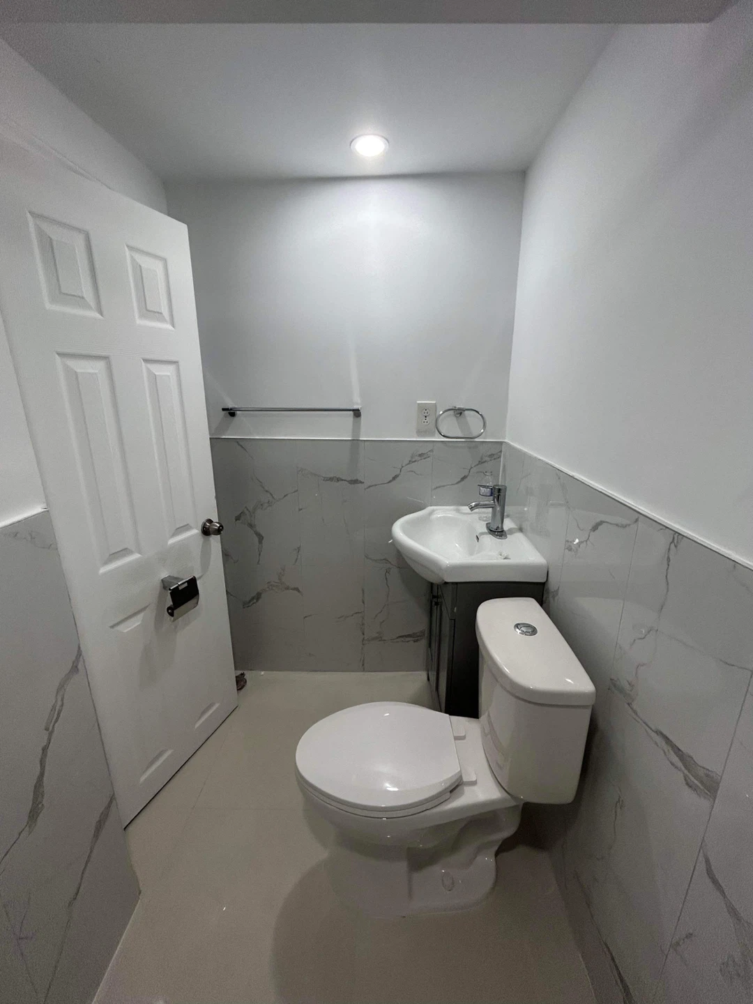 Bathroom Fixtures and Basement Room - photo 4