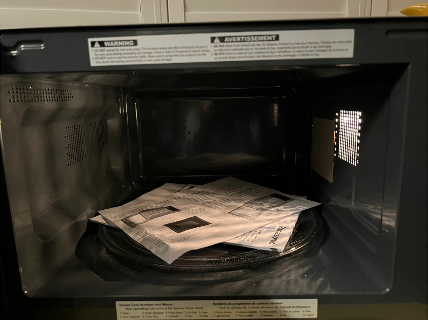 Panasonic Microwave - photo 2