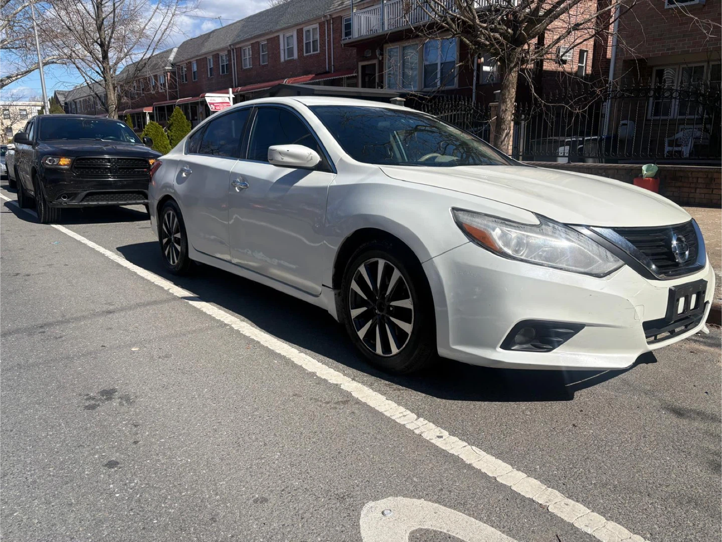 White Nissan Altima Sedan - photo 2