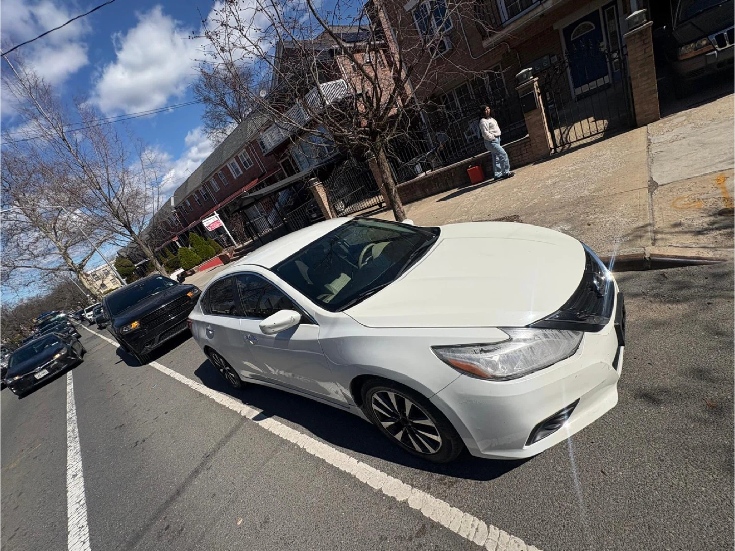 White Nissan Altima Sedan - photo 5