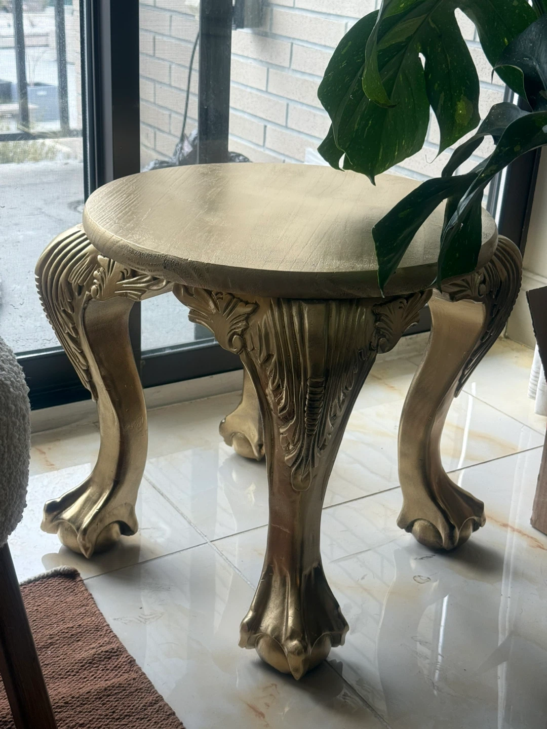 Gold Ornate Accent Table - photo 5