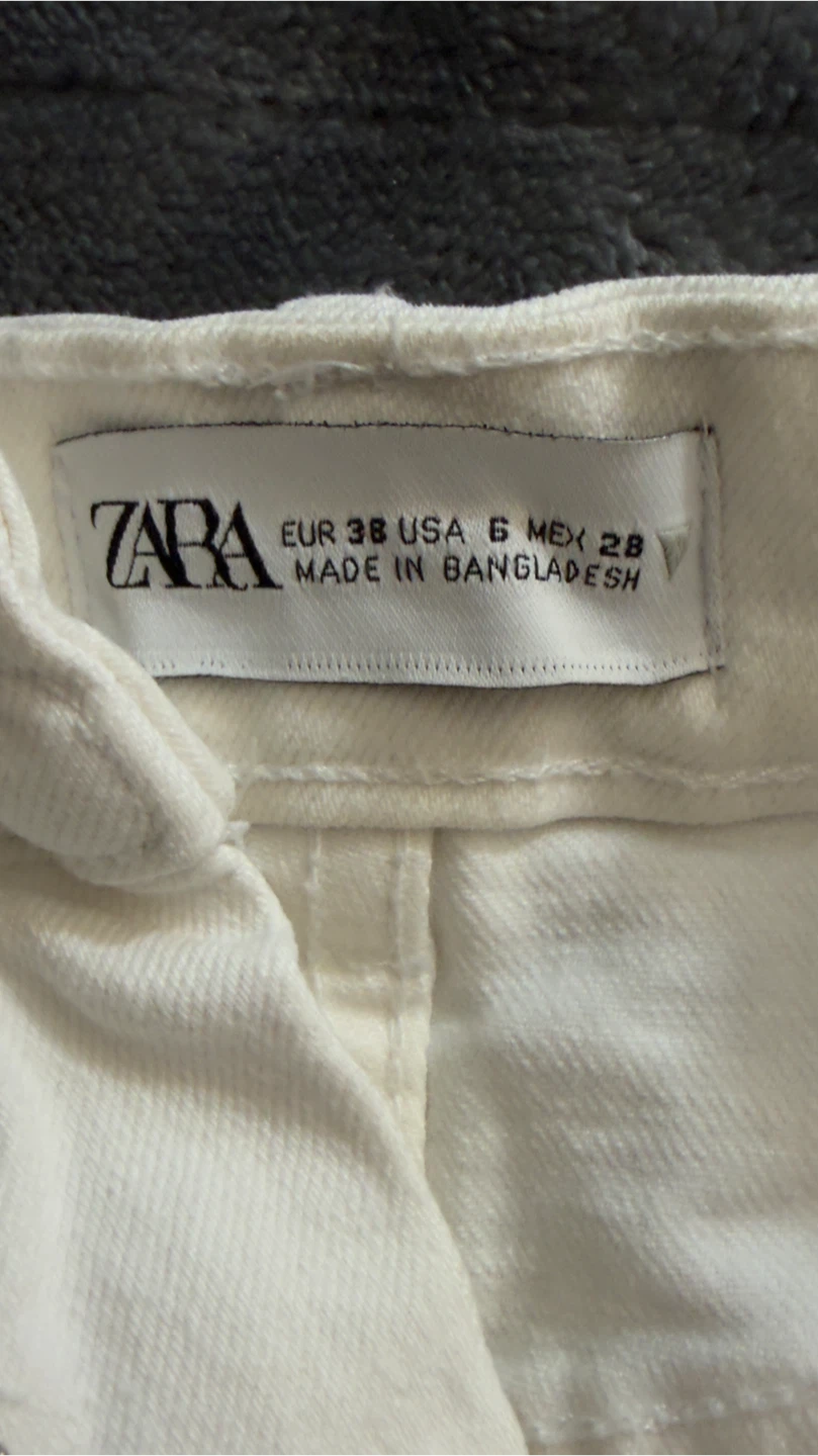 ZARA White Denim Cutoff Shorts Size 6 - photo 3