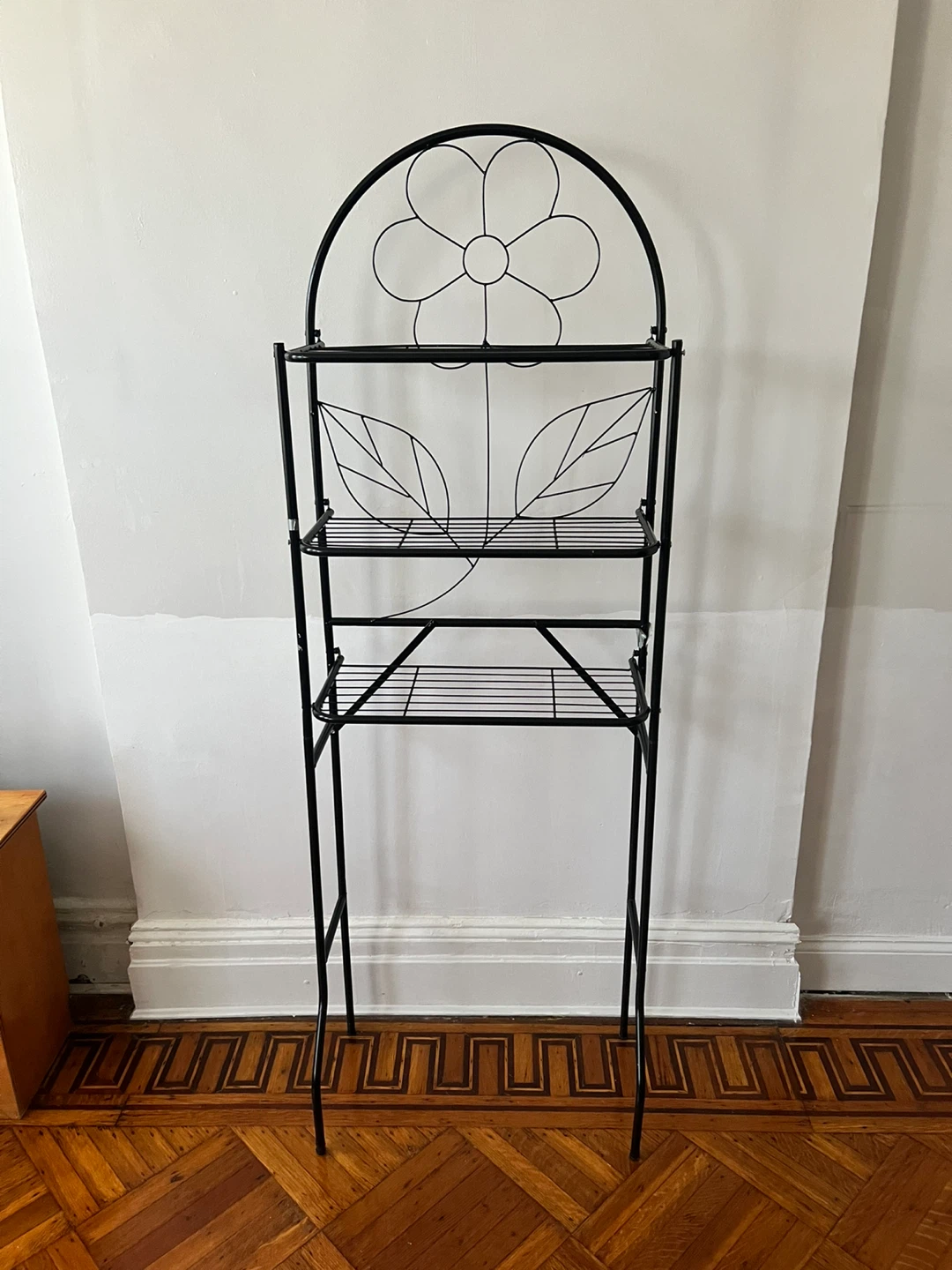Black Metal flower Over-the-Toilet Bathroom Shelf - photo 3