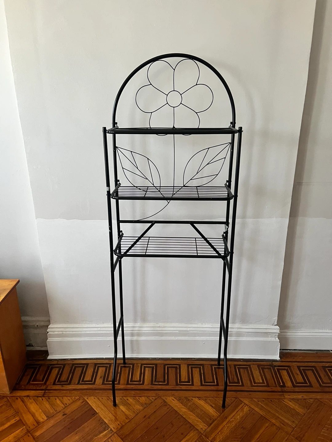 Black Metal flower Over-the-Toilet Bathroom Shelf - photo 2