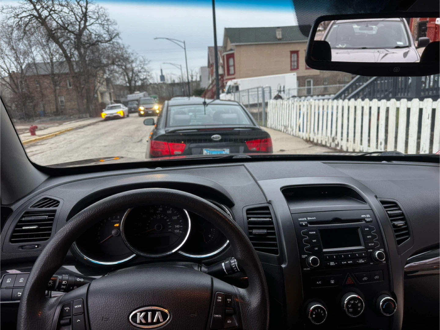Kia Sorento Interior Dashboard and Steering Wheel - photo 4