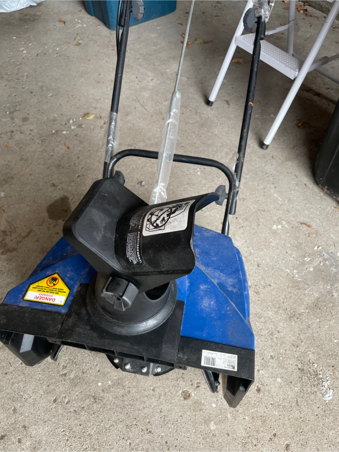 Snow Joe Ultra 18-Inch Electric Snow Thrower SJ620 - photo 2