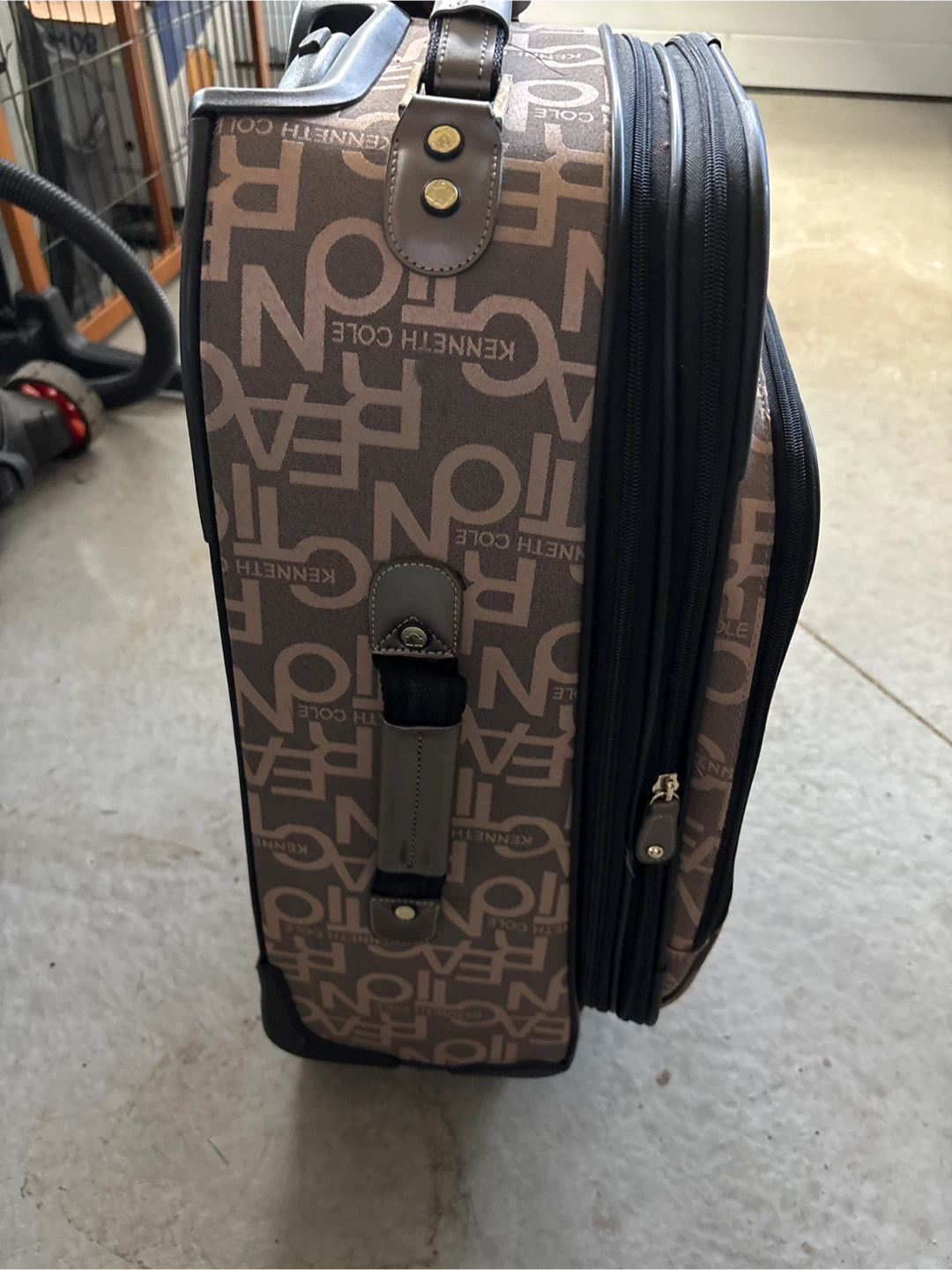 Carry On Kenneth Cole  Rolling Suitcase - Brown Logo Print - photo 2