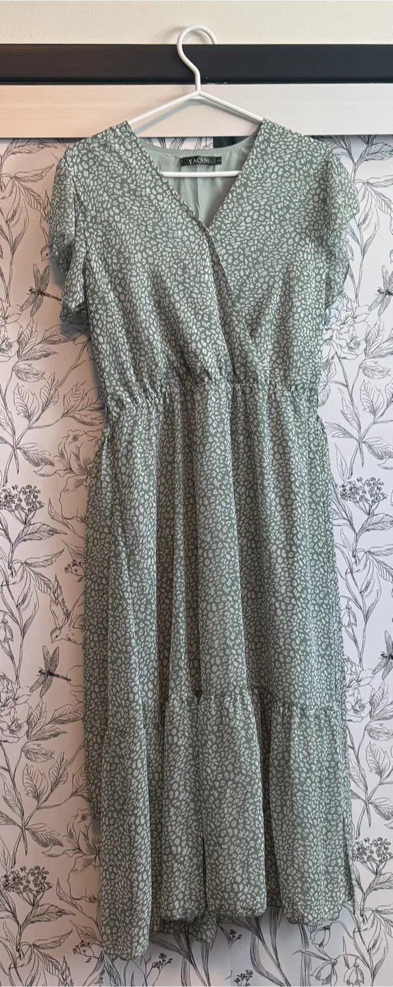 Yacun, green floral print, size L, $10