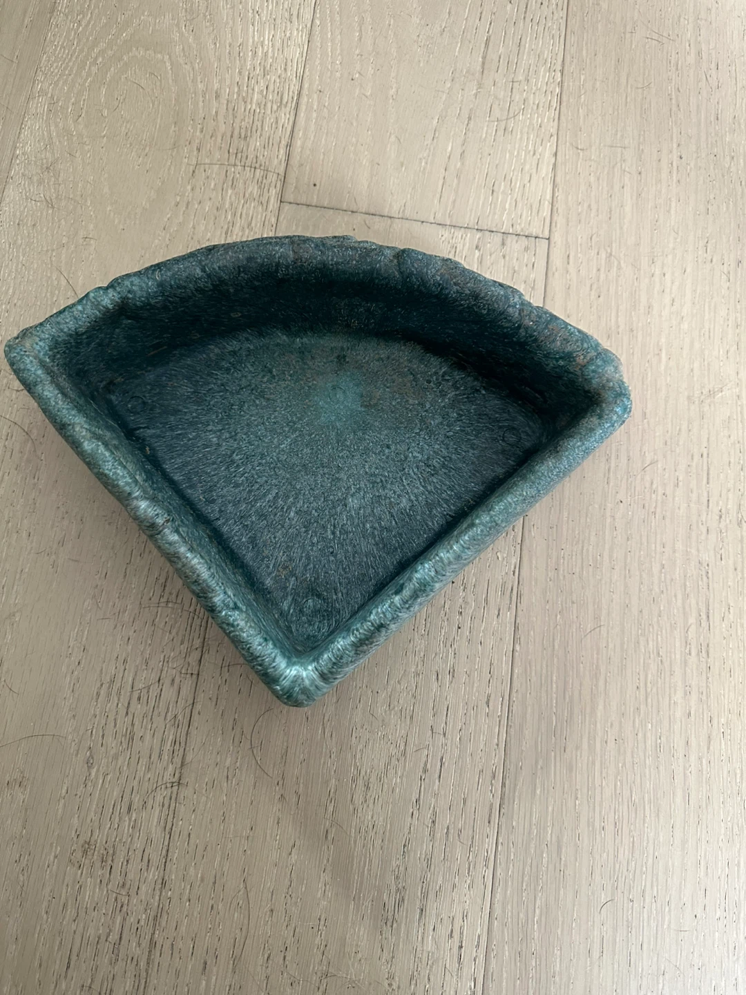 Zoo Med corner dish