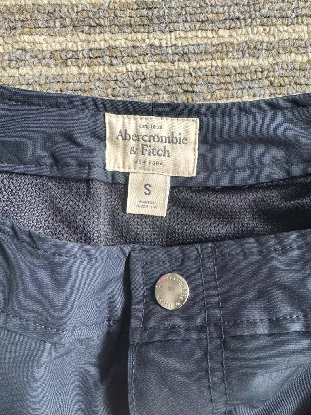 Abercrombie & Fitch Navy Shorts Size S - photo 2