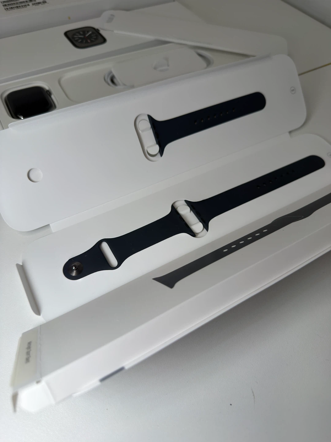 Apple Watch Series 8 (GPS + Cell) 45mm Graphite Stainless Steel - photo 4