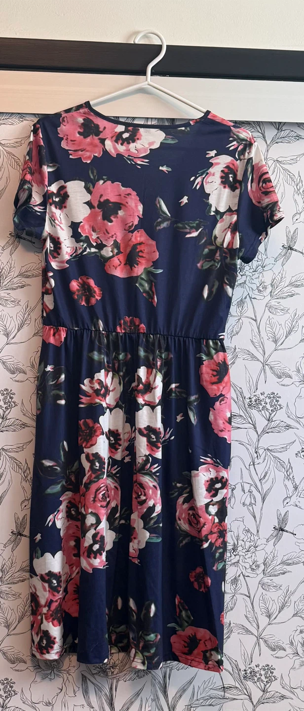 Navy Floral Wrap Dress Size L, $10 - photo 2