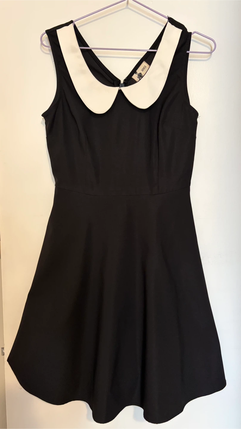 Boutique 1861 Black Dress with White Peter Pan Collar - Size S