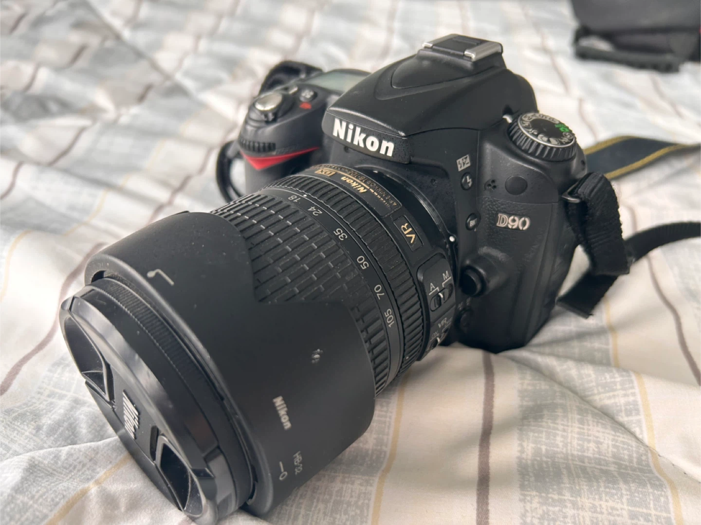 Nikon D90 Digital SLR Camera - photo 4