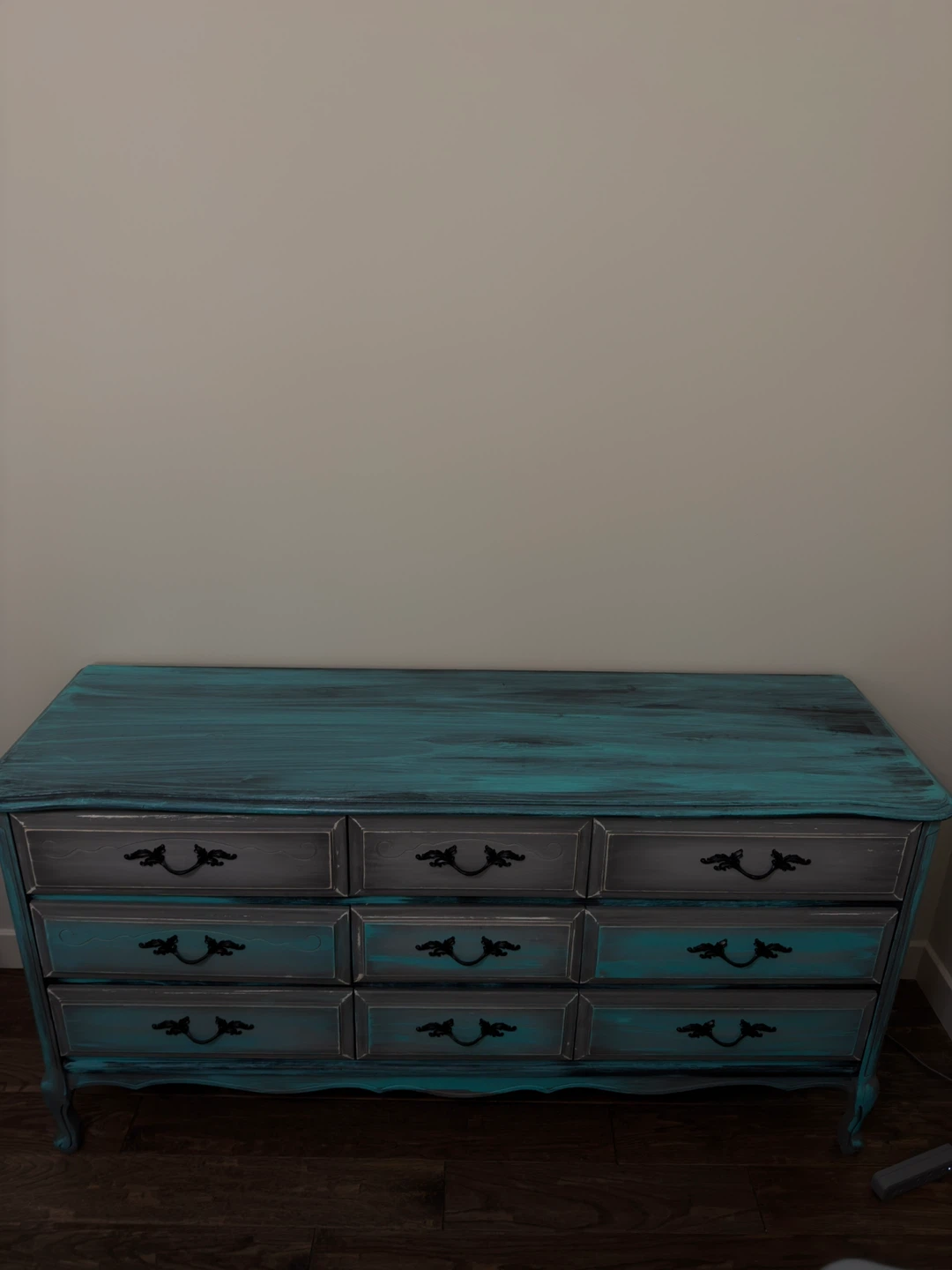 Baronet Dresser with 9 Drawers