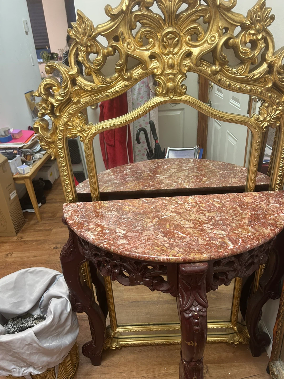Ornate Console Table with Marble Top and Mirror - photo 5