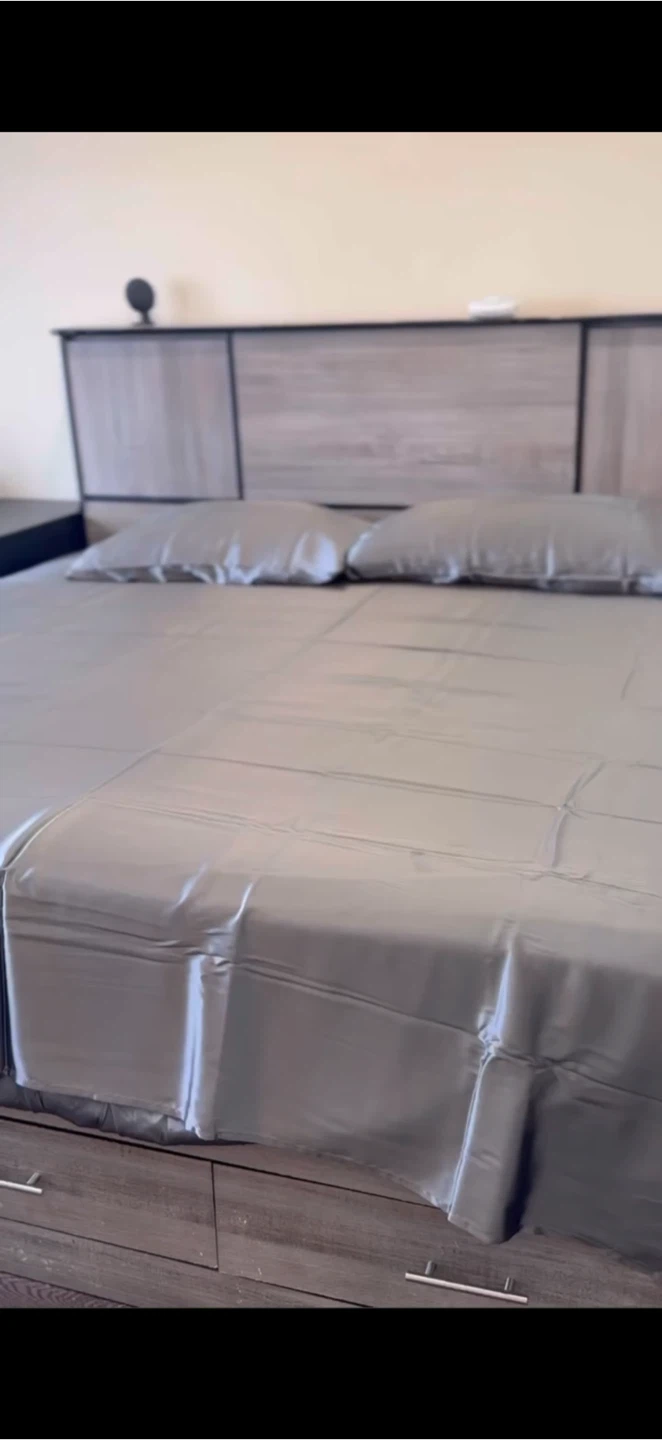 King size bed with storage