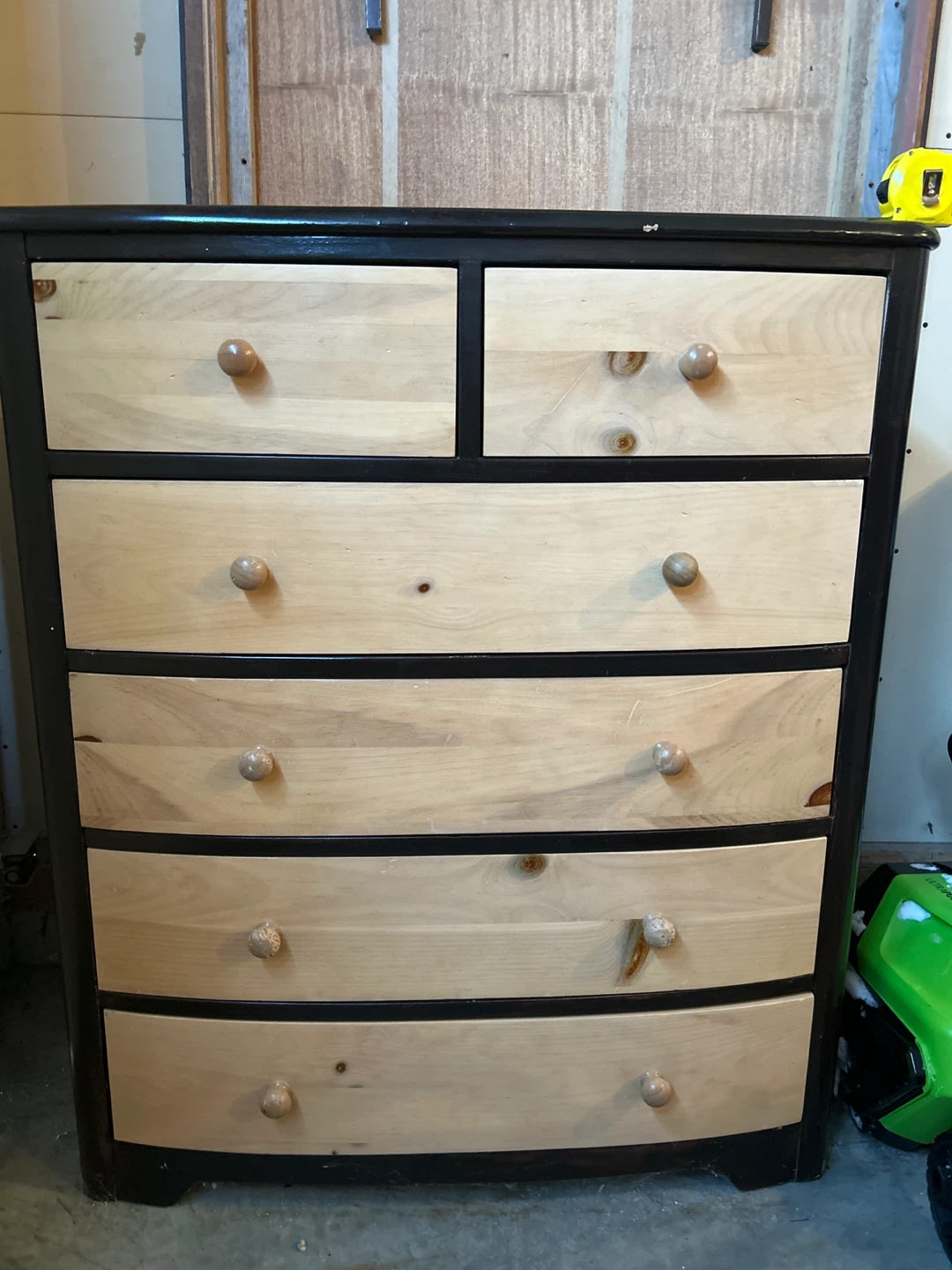 Wooden Stanley Furniture Dresser with 6 Drawers