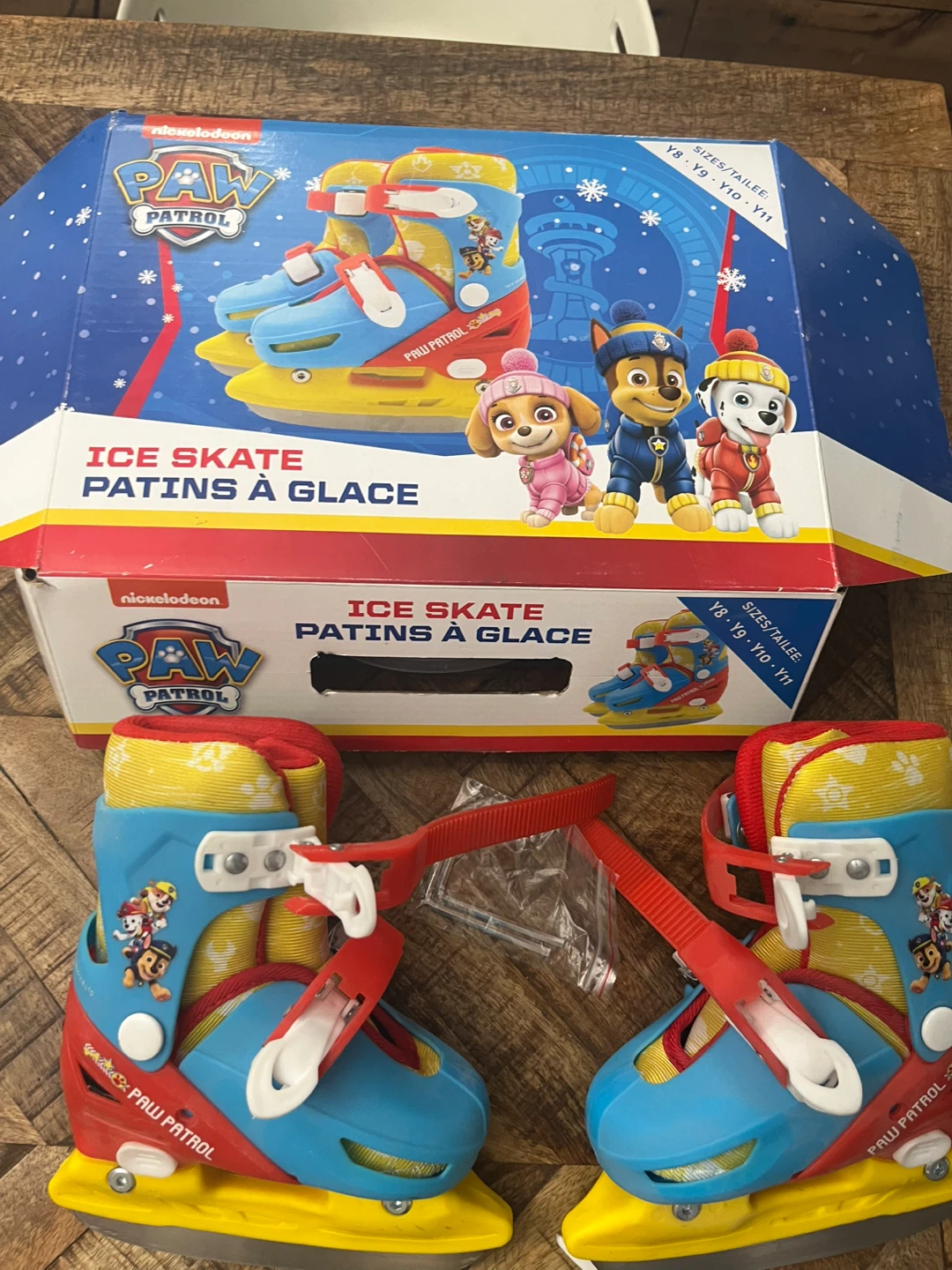 Nickelodeon Paw Patrol Ice Skates and Helmet Set - photo 4