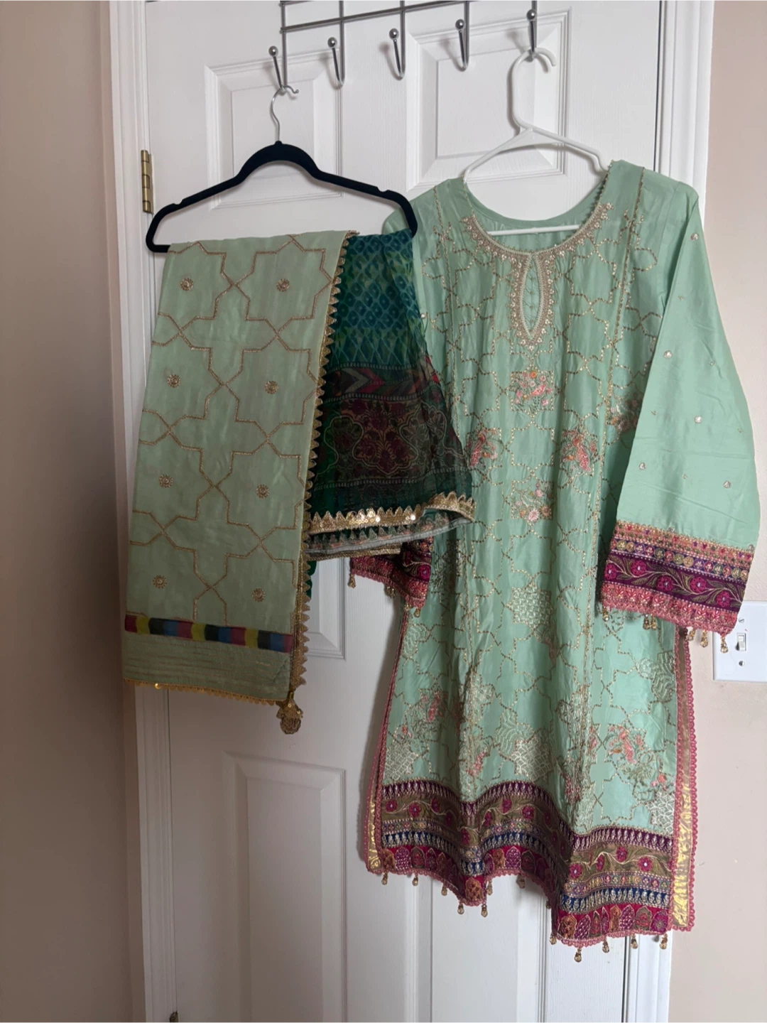 Pakistani Lawn Suit - Mint Green - photo 2