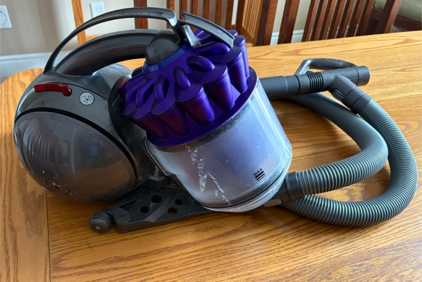 Dyson Ball Animal DC37Vacuum Cleaner with Accessories