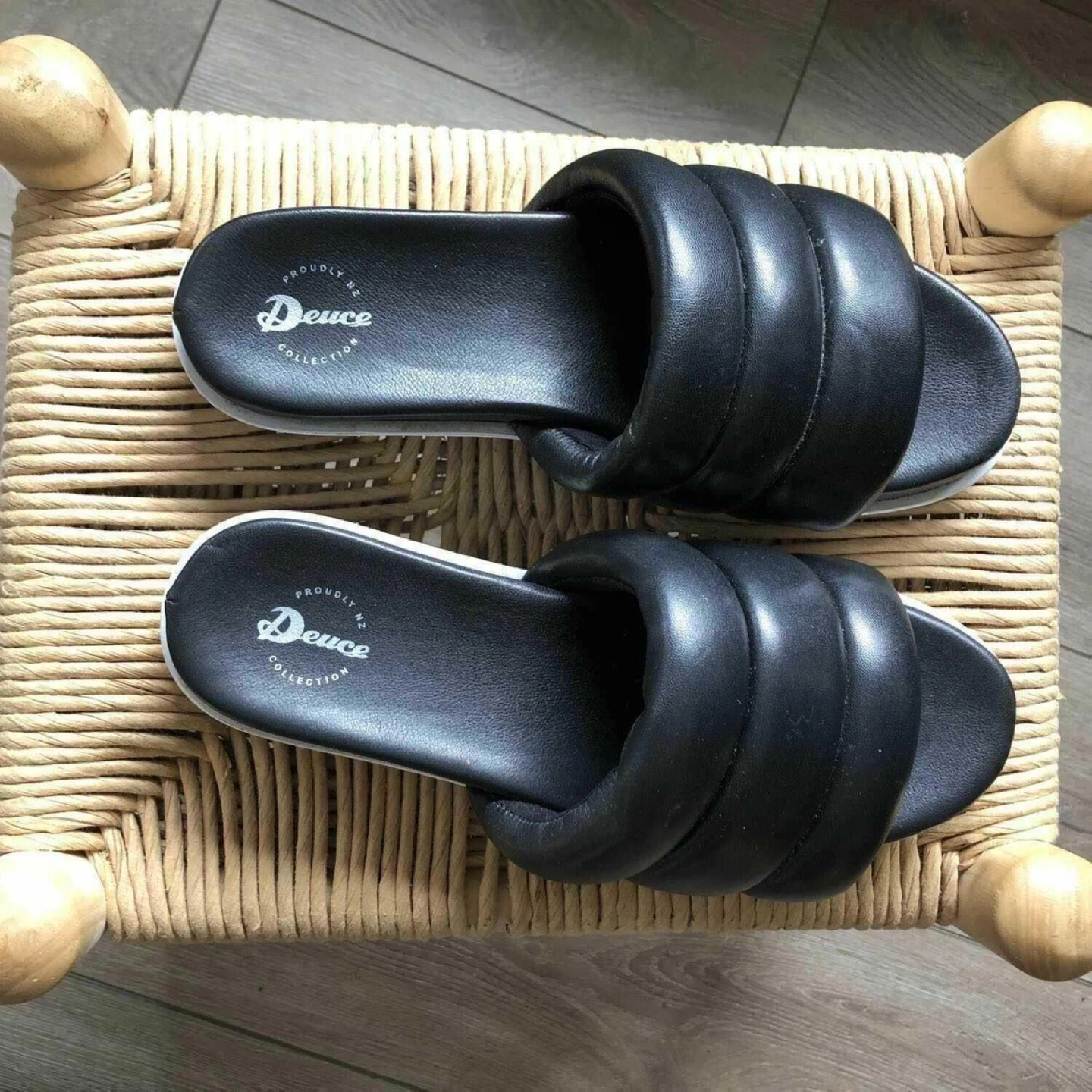 $100 off: Deuce Jarvis Slides Black - photo 3