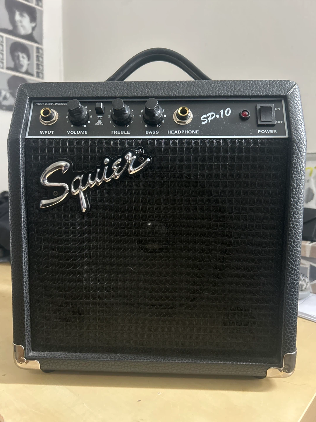 Squier SP-10 Guitar Amplifier