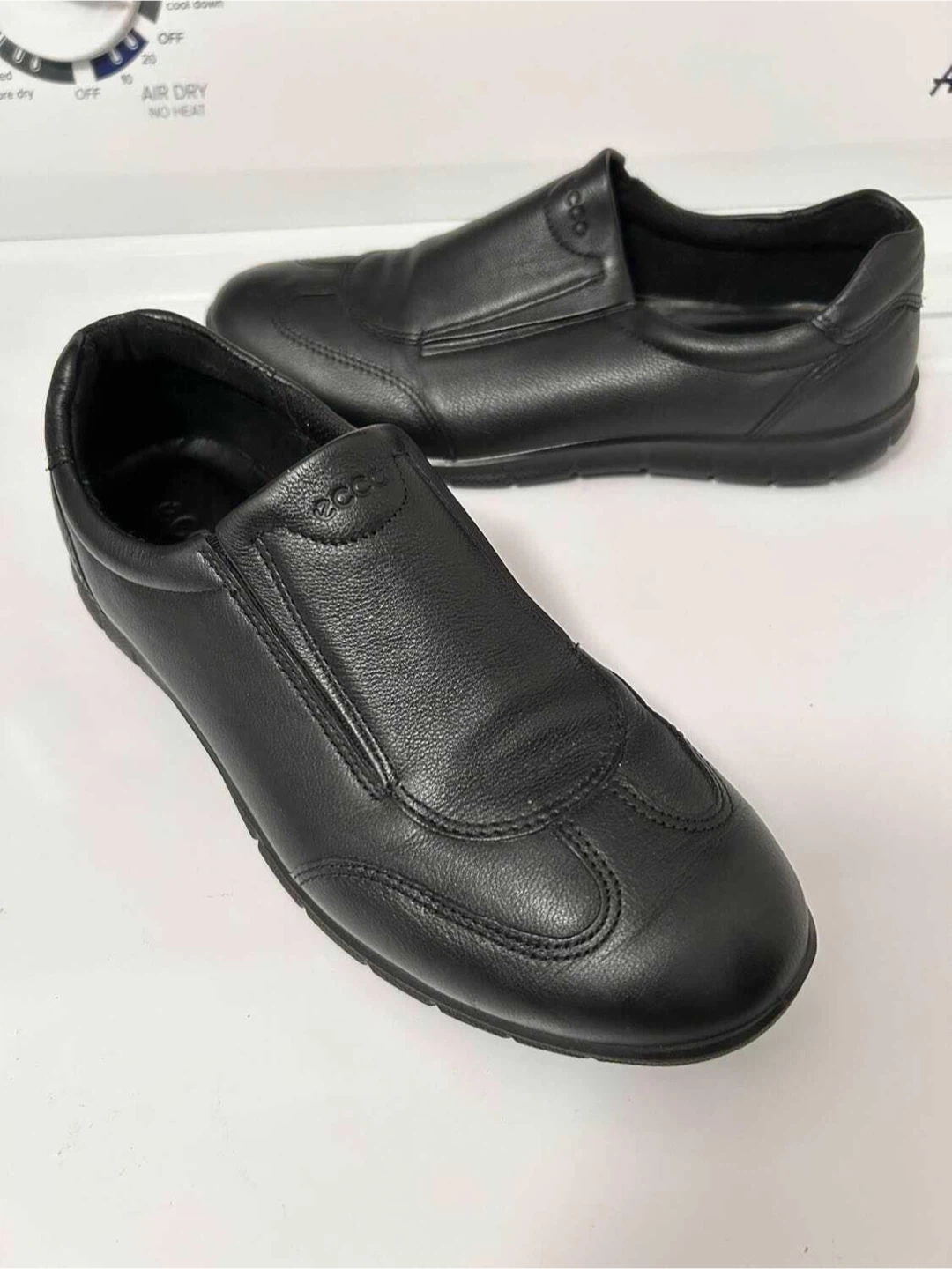 ECCO Black Leather Shoes