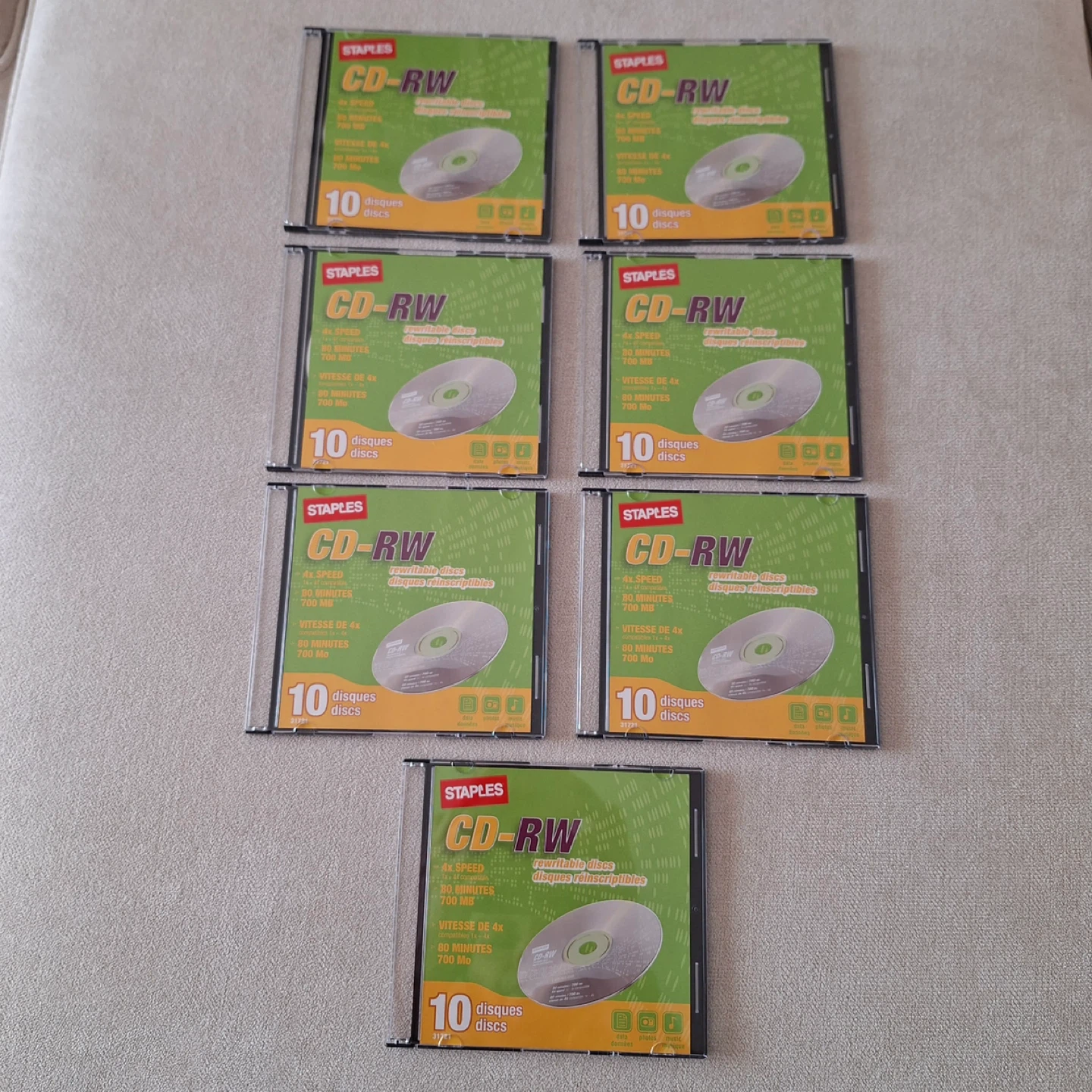 Staples CD-RW Rewritable Discs (10 Pack)