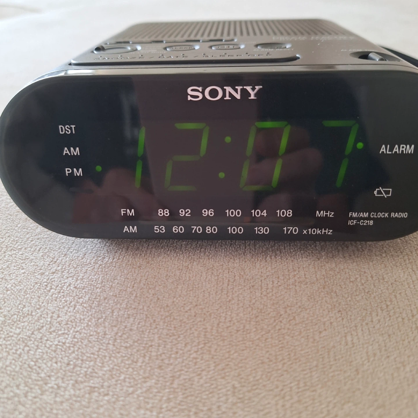 Sony Dream Machine FM/AM Clock Radio ICF-C218