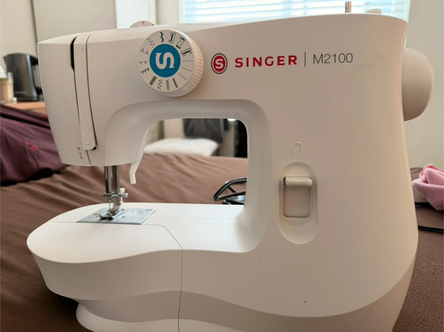 Singer M2100 Sewing Machine - photo 5