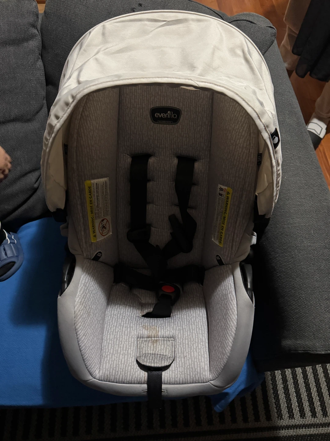 Evenflo Litemax Sport Infant Car Seat - photo 2