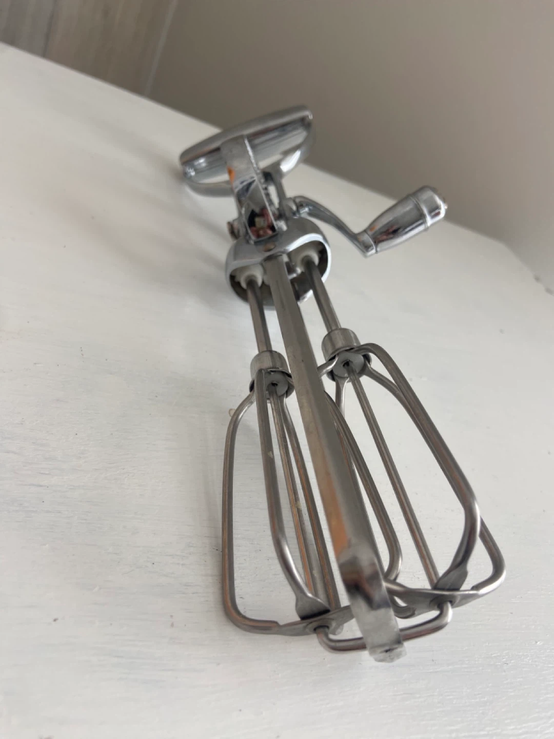 Vintage Hand Crank Egg Beater Whisk - photo 3
