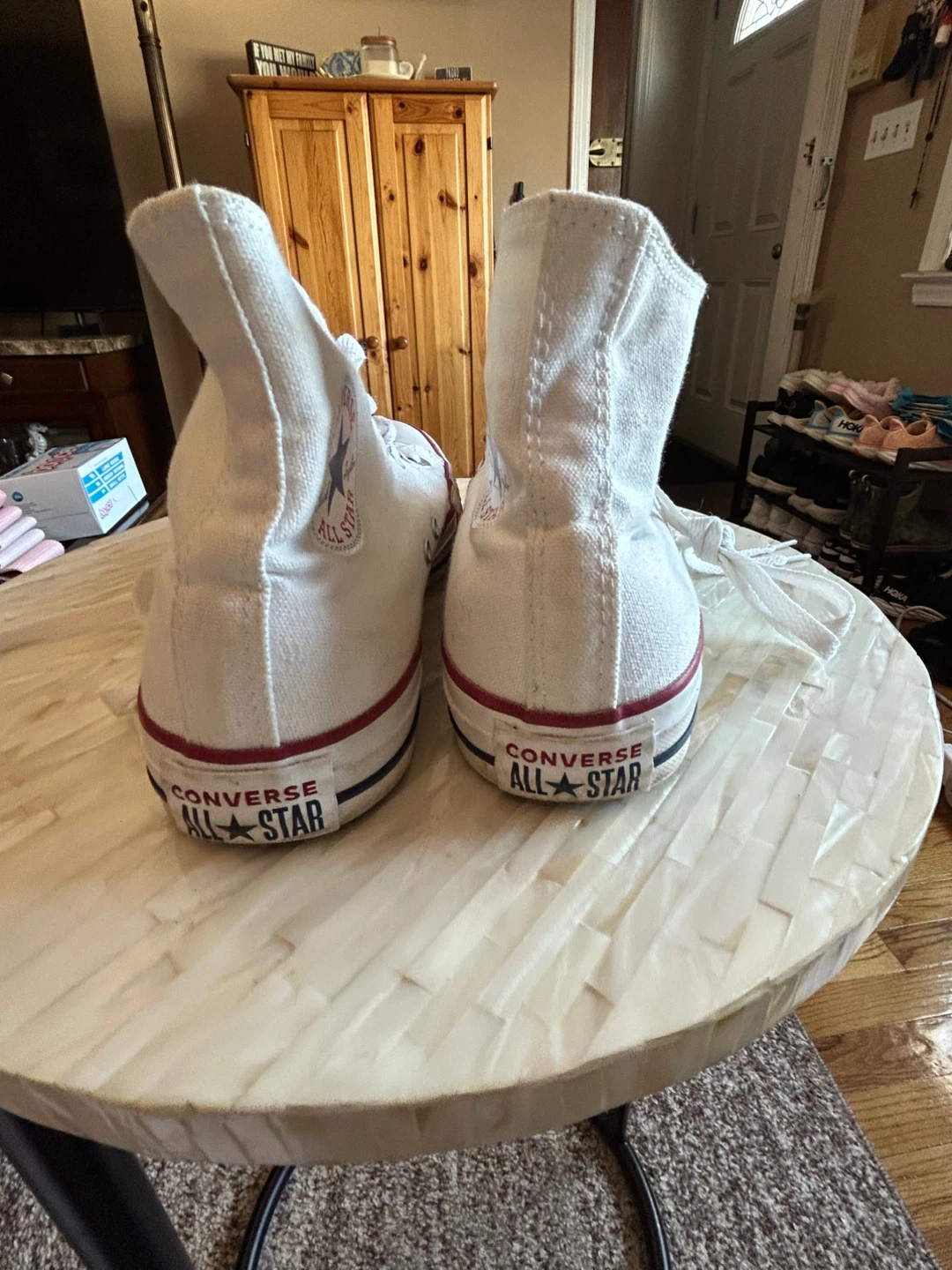 White Converse/Chuck Taylor/All Stars/Size 8 Women/Men 6 - photo 3